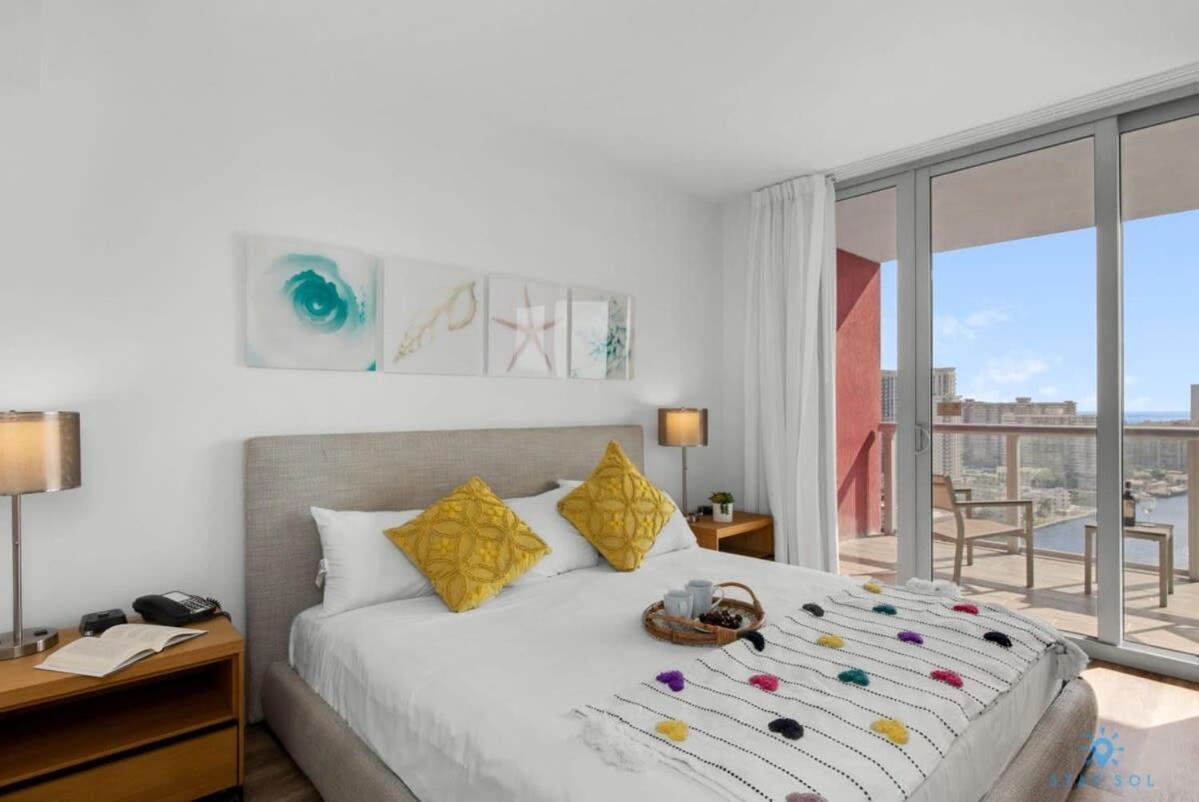 Infinite View With Balcony,Pool Plus Near Beach Hallandale Beach Exterior photo