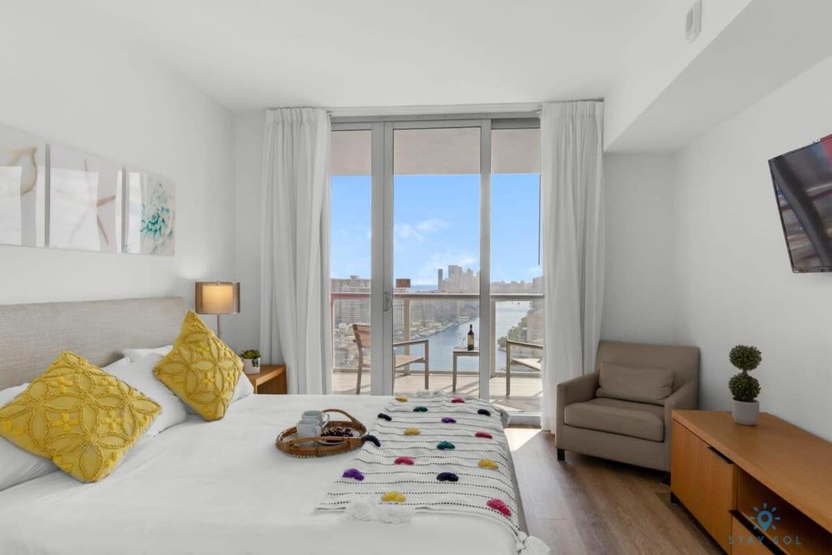 Infinite View With Balcony,Pool Plus Near Beach Hallandale Beach Exterior photo