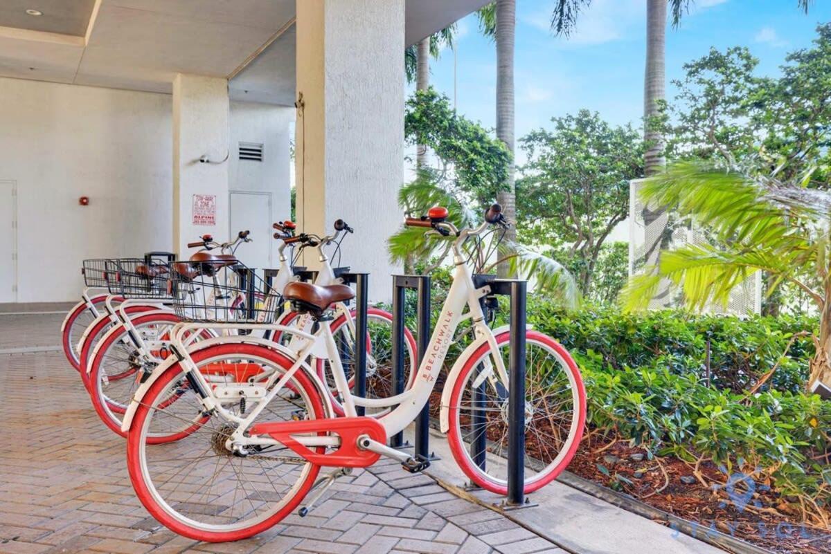 Infinite View With Balcony,Pool Plus Near Beach Hallandale Beach Exterior photo